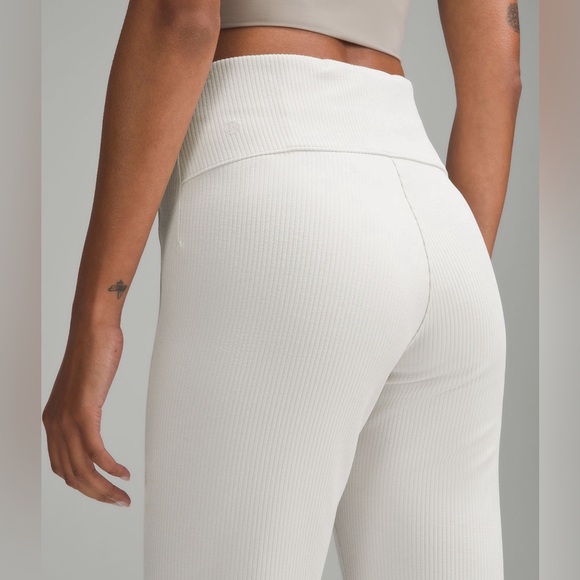 NWT Lululemon Ribbed Softstreme Flared Pant Regular - Picture 4 of 8